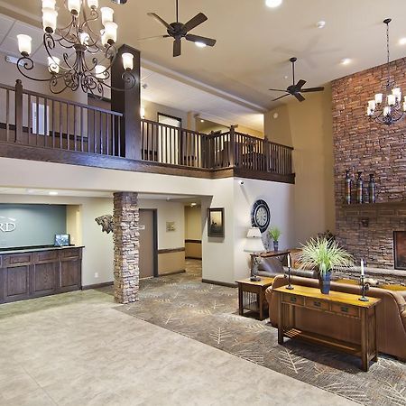 Hotel The Watford Watford City Exterior foto